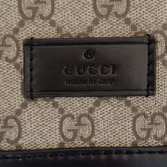 Gucci GG Supreme Courier Messenger Bag/ Shoulder Bag never worn - Picture 2 of 13